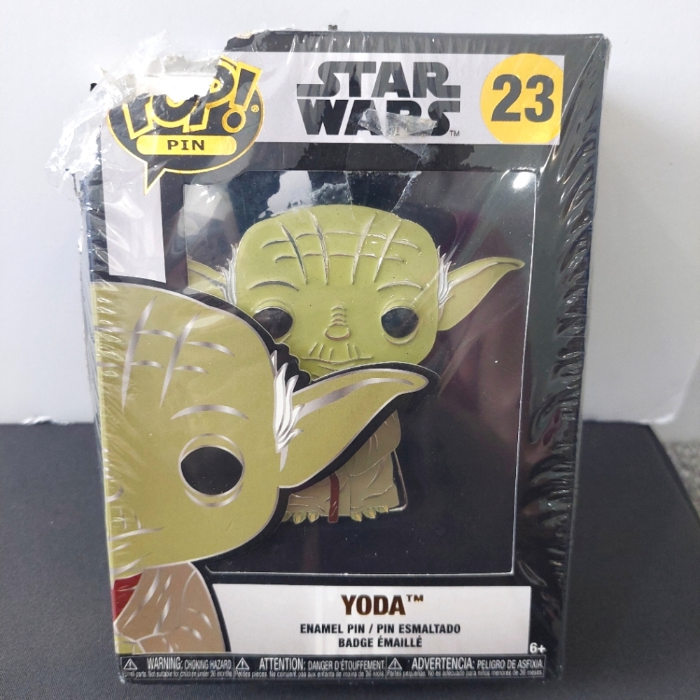 Funko Pop pin Star Wars Yoda 23 Enamel Pin
